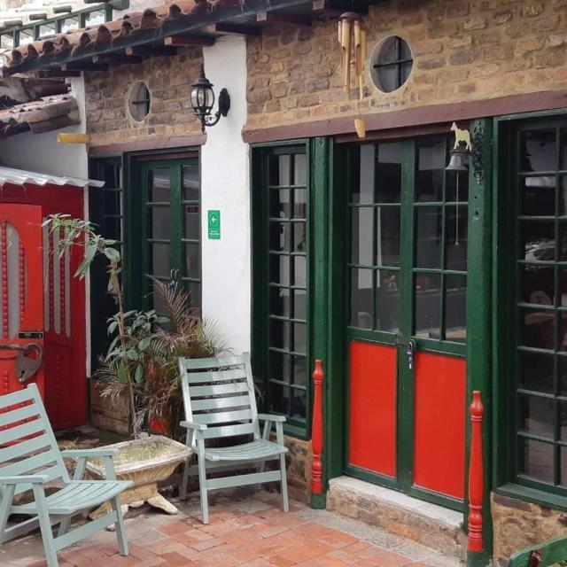 Cedron Hostel Bogota Bagian luar foto