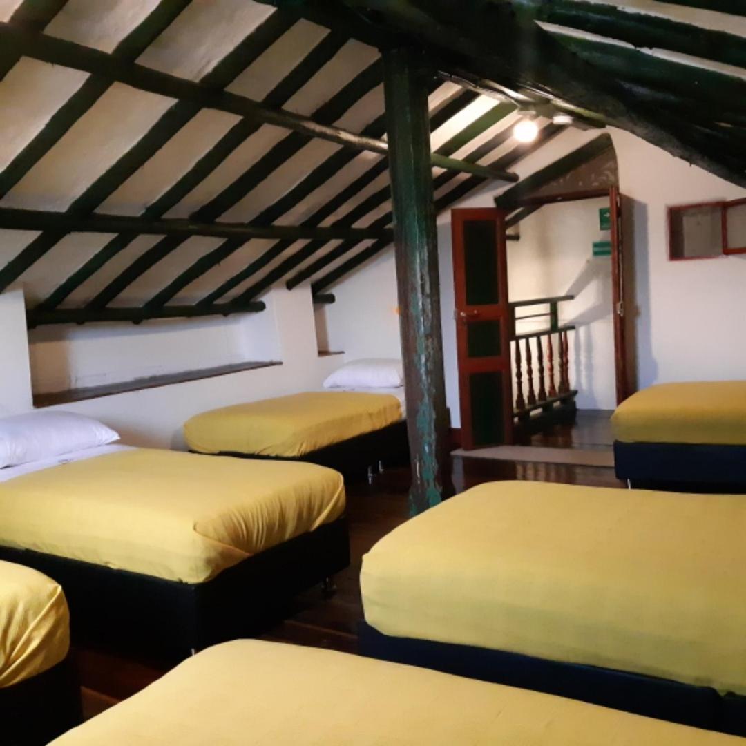 Cedron Hostel Bogota Bagian luar foto