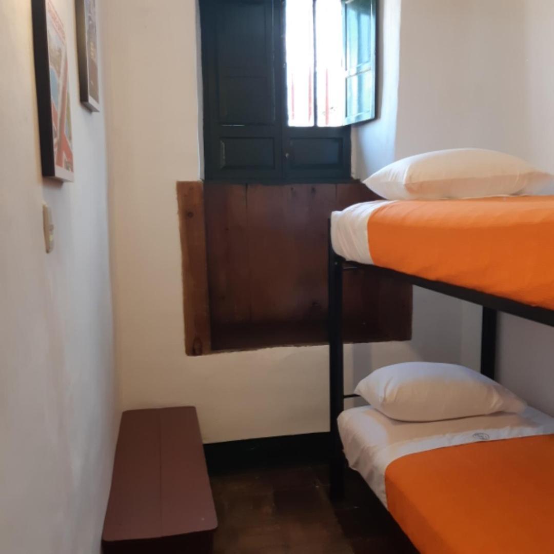 Cedron Hostel Bogota Bagian luar foto